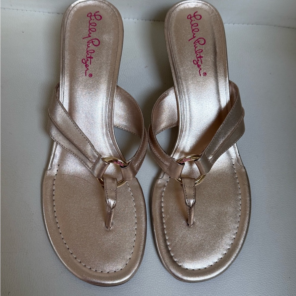 Lilly Pulitzer McKim Gold Thong Sandals with Metallic Finish 9.5 NWOT